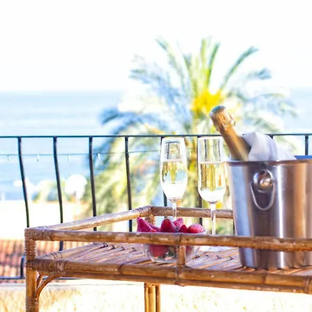 Bassetes Piscina Privada Frente Al Mar Villa *