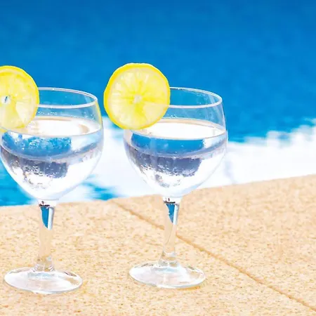 Bassetes Piscina Privada Frente Al Mar *