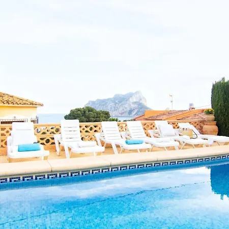 Bassetes Piscina Privada Frente Al Mar