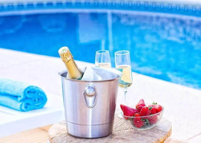 Villa Bassetes. Piscina Privada Frente Al Mar