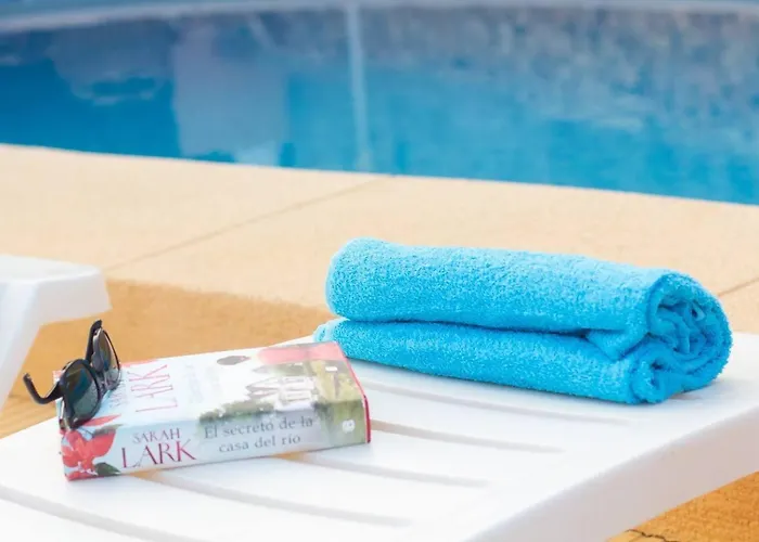 Bassetes. Piscina Privada Frente Al Mar Calpe