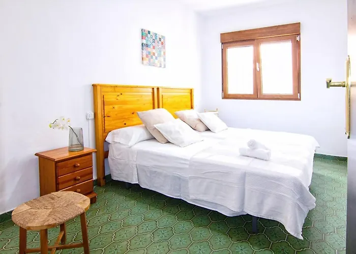 Bassetes. Piscina Privada Frente Al Mar Villa